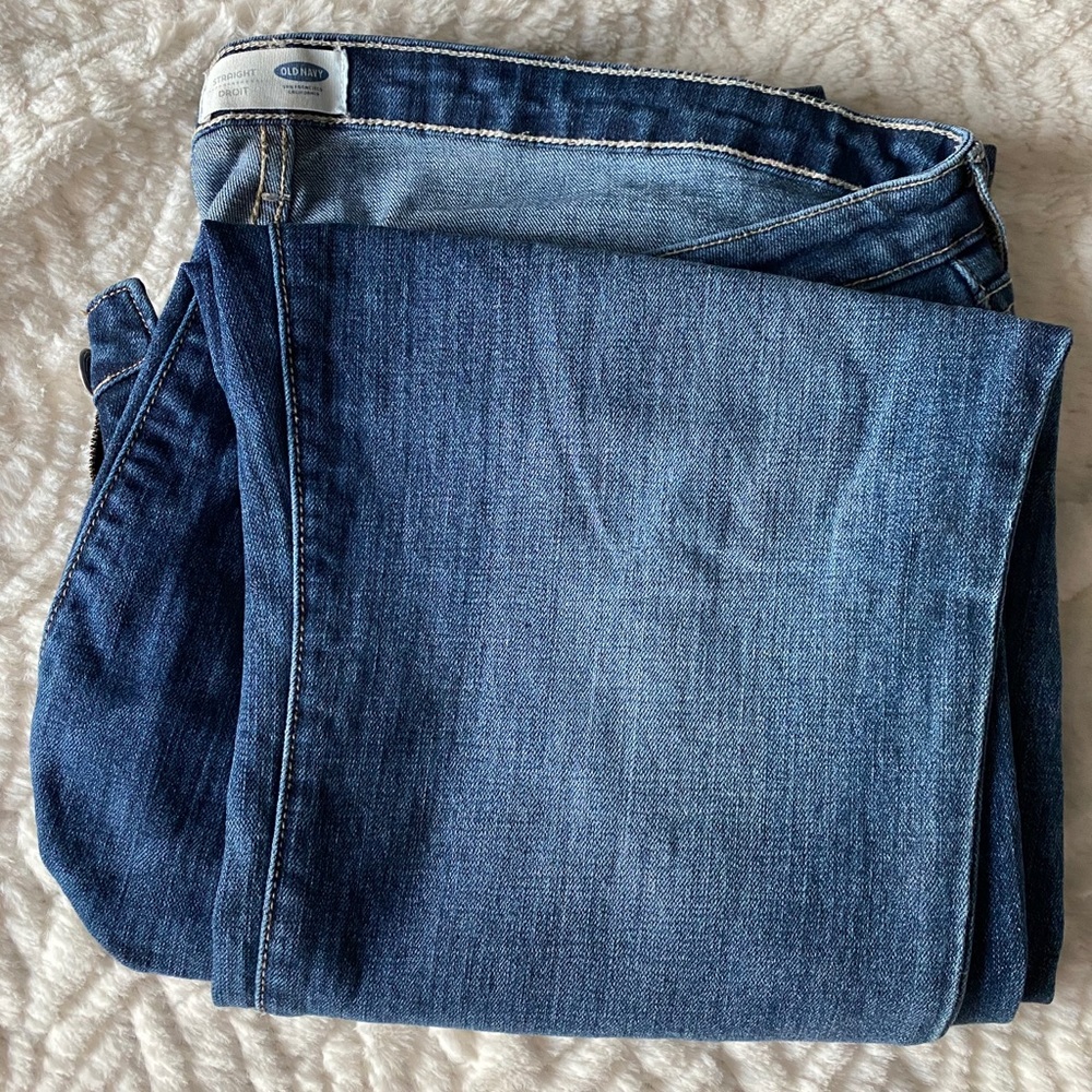 EUC Women’s Straight Jeans, Medium Wash / Size: 16
